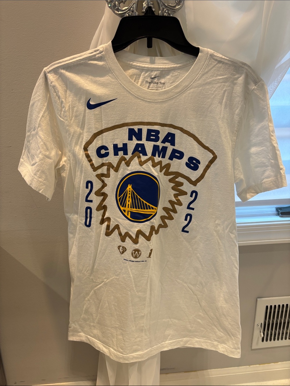 Nike Men’s SM Golden State Warriors 2022 Championship Tee Shirt